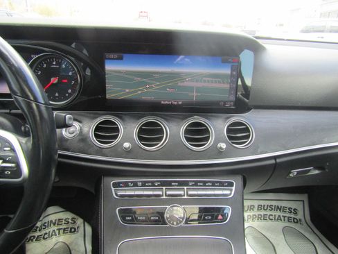 Used 2019 Mercedes-Benz E 300 4MATIC w/ Premium 1 Package image 14