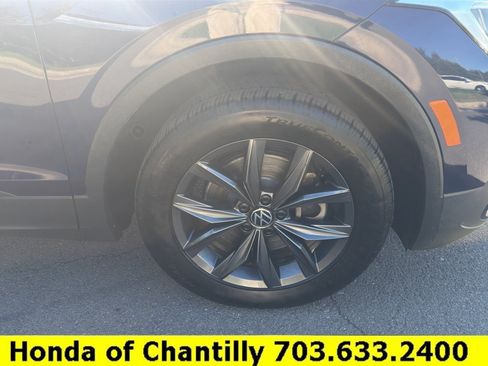 Used 2022 Volkswagen Tiguan SE AWD/4WD image 33