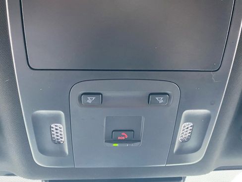 Used 2025 Toyota Camry SE image 22