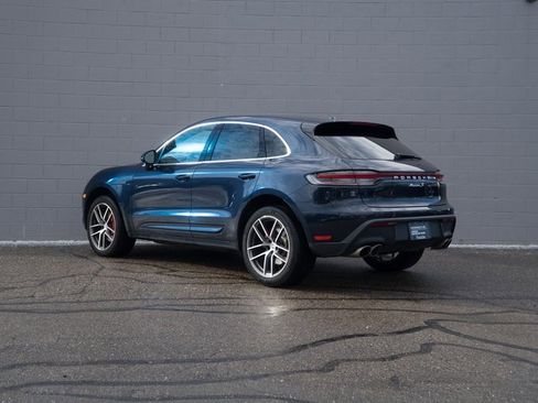 Certified 2023 Porsche Macan S image 3