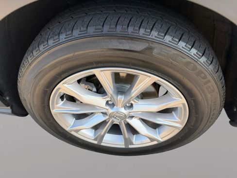 Used 2025 Honda CR-V EX-L image 9