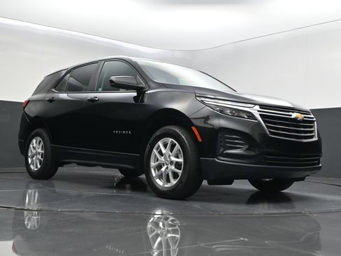 Used 2024 Chevrolet Equinox LS w/ LS Convenience Package FWD image 35