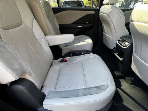 Used 2024 Lexus TX 350 AWD image 39