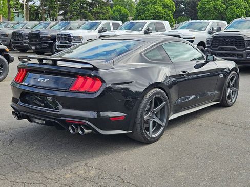 Used 2018 Ford Mustang GT RWD image 7