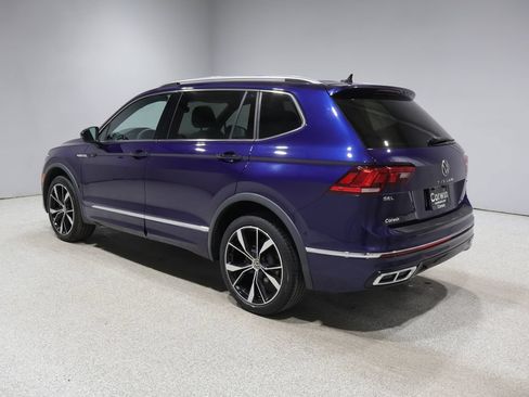 Used 2022 Volkswagen Tiguan SEL R-Line AWD/4WD image 4
