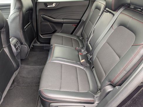 Used 2025 Ford Escape ST-Line image 27