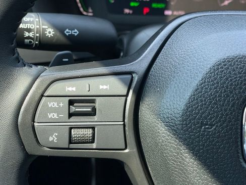 Certified 2025 Honda Accord Sport image 15