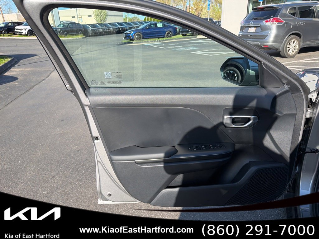 Used 2026 Kia K4 FWD image 25