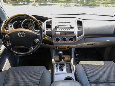 Used 2006 Toyota Tacoma PreRunner RWD image 17