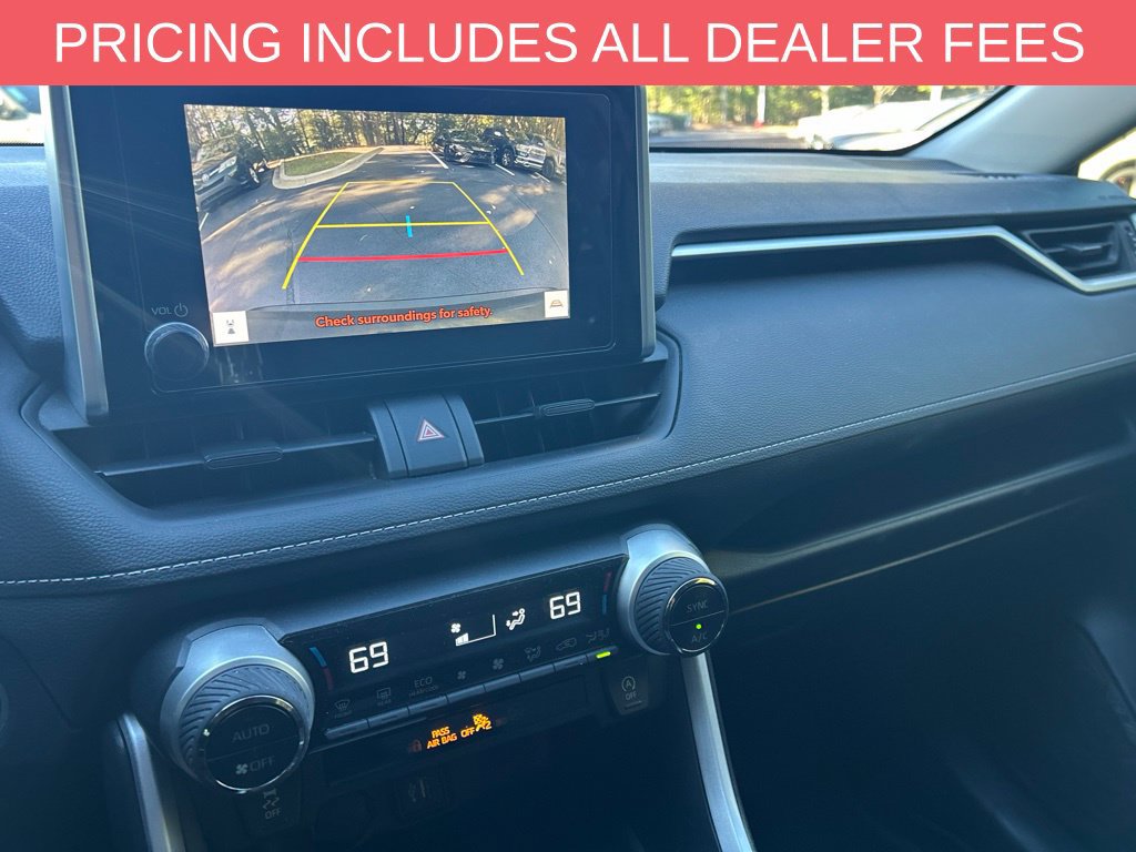 Used 2023 Toyota RAV4 XLE FWD image 22