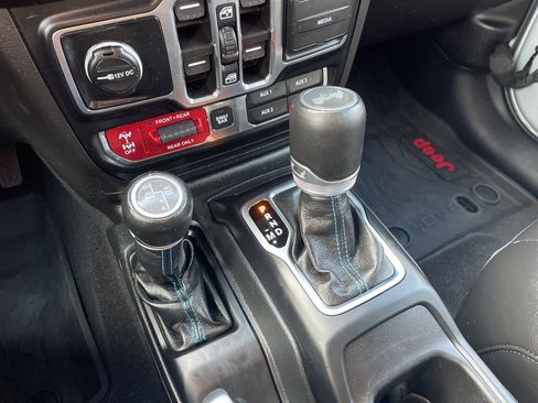 Used 2023 Jeep Wrangler Unlimited Rubicon 4xe w/ Cold Weather Group image 14