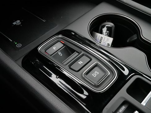 Certified 2025 Honda Pilot TrailSport image 24