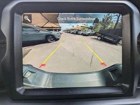 Used 2021 Jeep Gladiator Overland image 11