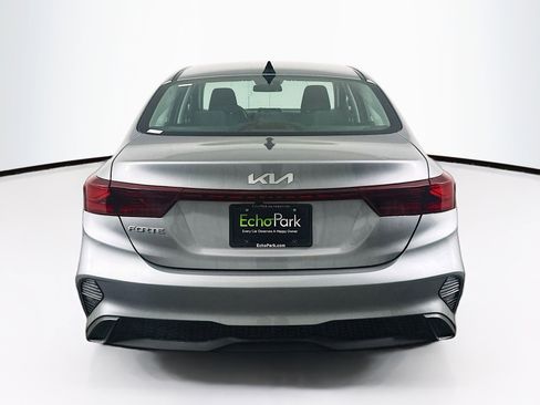 Used 2024 Kia Forte LXS image 7