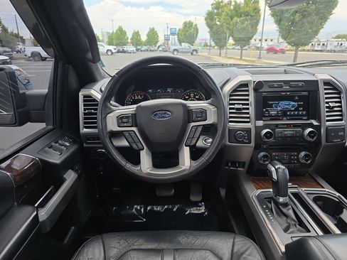 Used 2015 Ford F150 Platinum w/ Equipment Group 701A Luxury AWD/4WD image 12