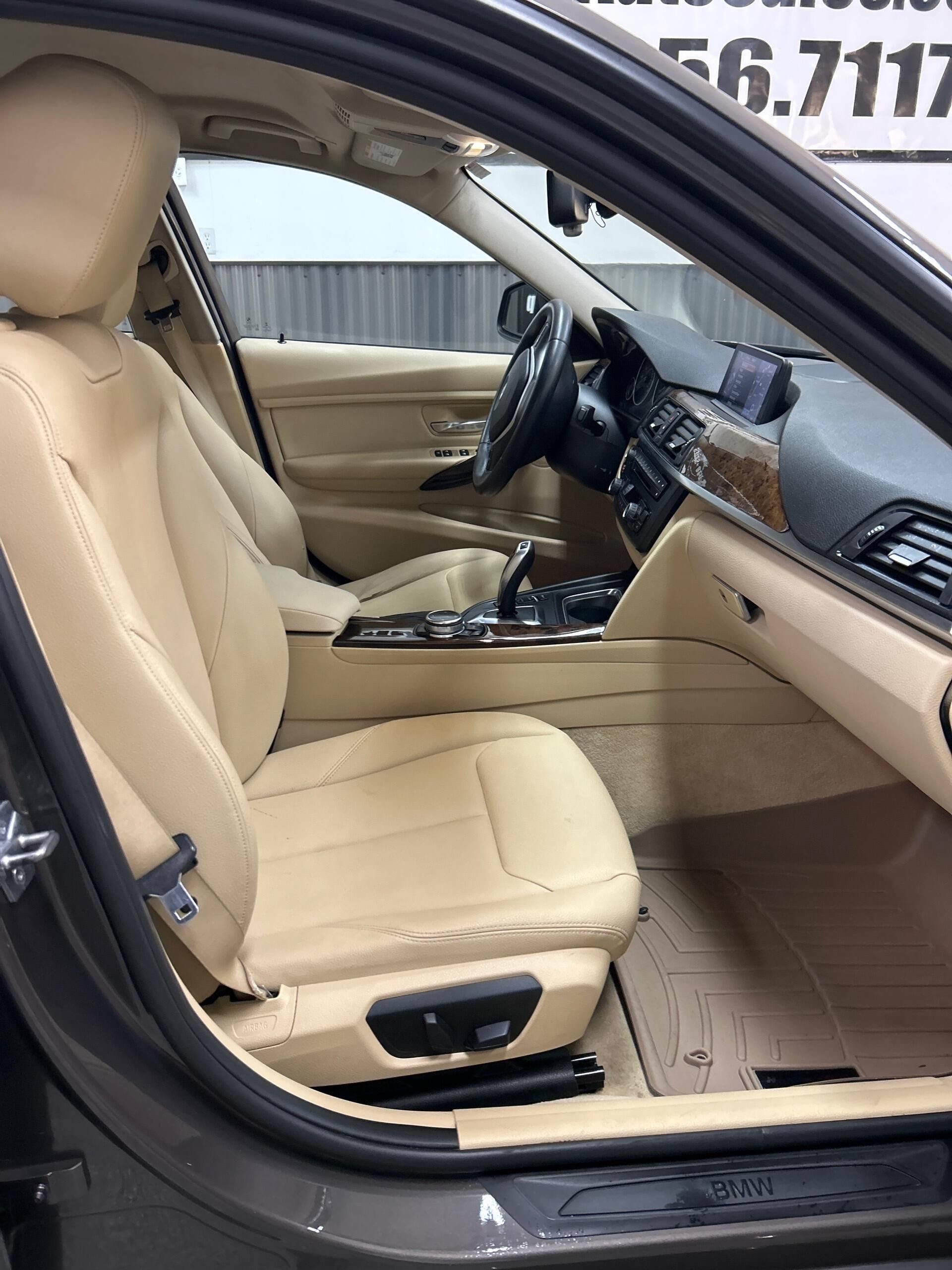 Used 2014 BMW 328i Sedan RWD image 13