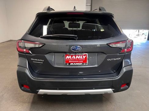 Used 2023 Subaru Outback Limited AWD/4WD image 4