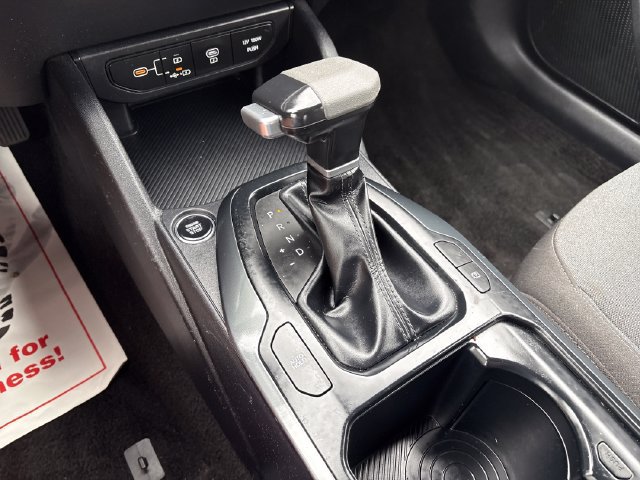 Used 2025 Kia K4 FWD image 18