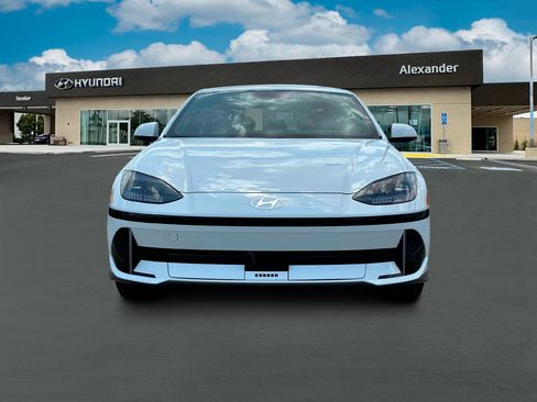New 2025 Hyundai Ioniq 6 SEL image 12