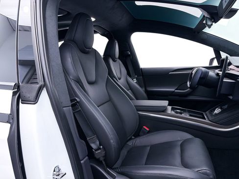 Used 2023 Tesla Model X AWD/4WD image 49