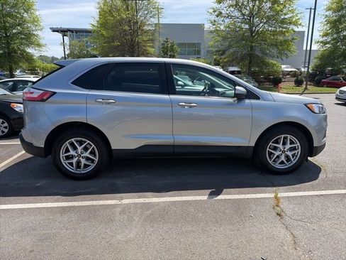 Used 2024 Ford Edge SEL image 8