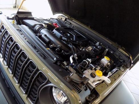 Used 2025 Jeep Wrangler Unlimited Sport AWD/4WD image 44