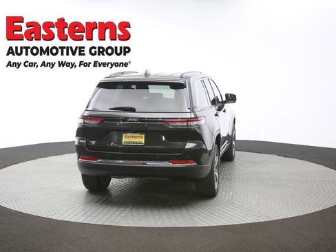 Used 2023 Jeep Grand Cherokee 4WD 4xe image 34