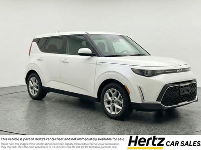 Used 2025 Kia Soul LX w/ LX Technology Package