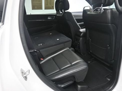 Used 2019 Jeep Grand Cherokee Limited w/ Luxury Group II AWD/4WD image 26
