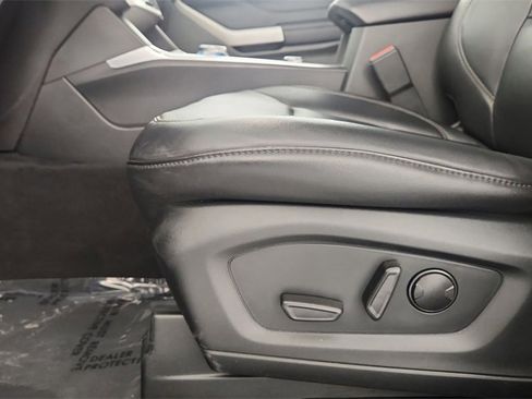 Used 2023 Ford Explorer XLT w/ Equipment Group 202A image 14