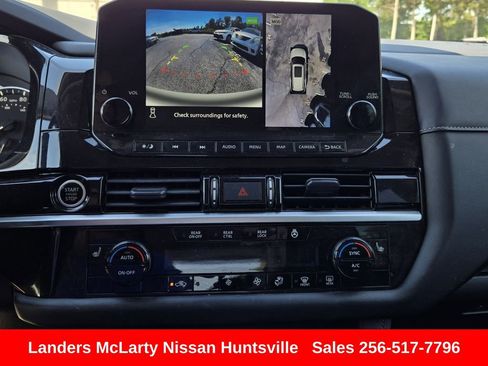 Used 2022 Nissan Pathfinder SL FWD image 20