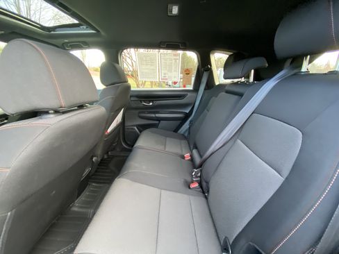 Used 2024 Honda CR-V Sport image 12