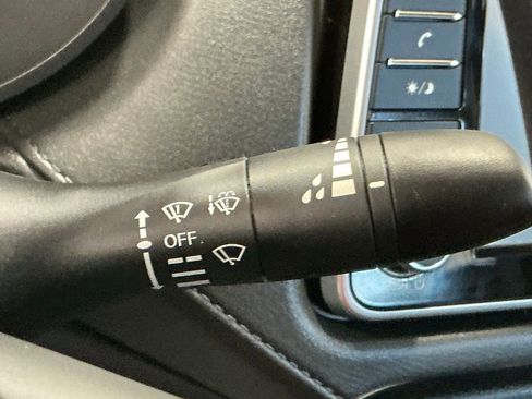 Used 2025 Nissan Versa S w/ S Plus Package FWD image 26
