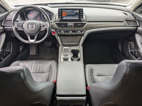 Used 2019 Honda Accord Touring image 32