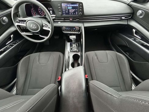 Used 2022 Hyundai Elantra SEL w/ Cargo Package FWD image 12