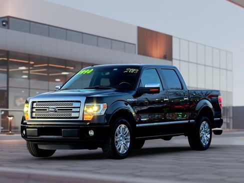 Used 2013 Ford F150 Platinum image 2