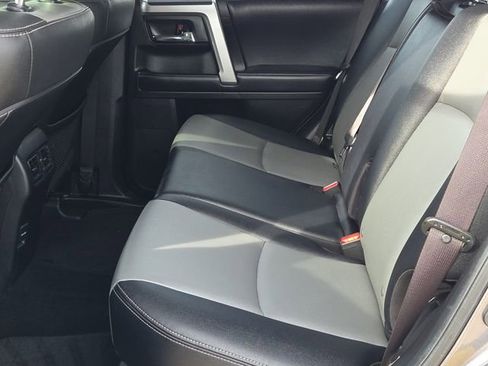 Used 2019 Toyota 4Runner SR5 Premium AWD/4WD image 15