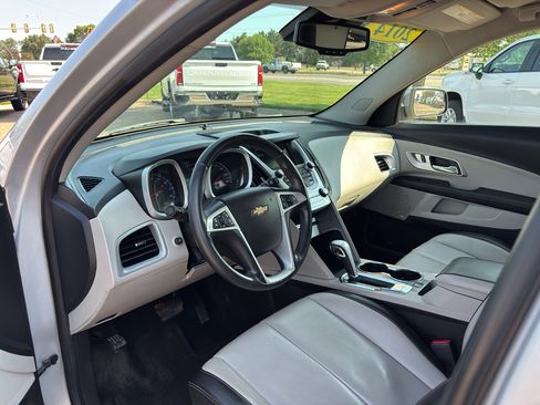 Used 2014 Chevrolet Equinox LTZ AWD/4WD image 26