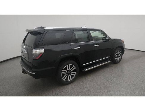 Used 2023 Toyota 4Runner Limited RWD image 12