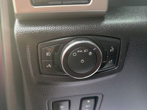 Used 2019 Ford F250 Lariat w/ Lariat Ultimate Package image 18