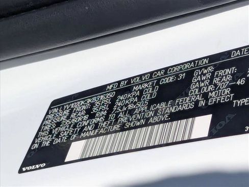 Used 2019 Volvo XC60 T5 Momentum w/ Multimedia Package FWD image 25