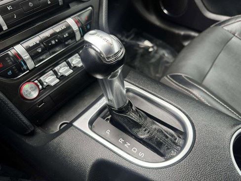Used 2018 Ford Mustang Premium RWD image 32