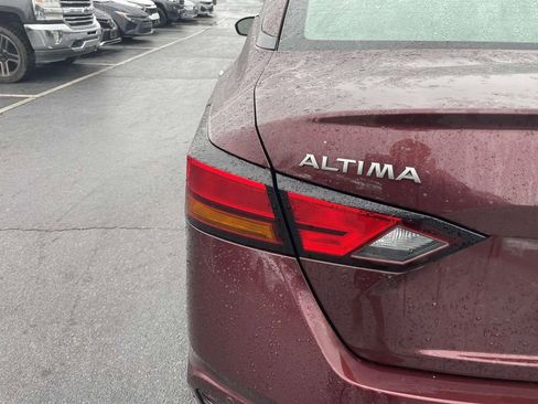 Used 2024 Nissan Altima 2.5 SV image 20