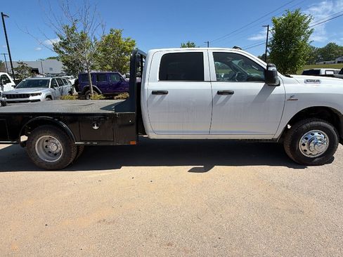 New 2026 RAM 3500 Tradesman w/ Chrome Appearance Group AWD/4WD image 7