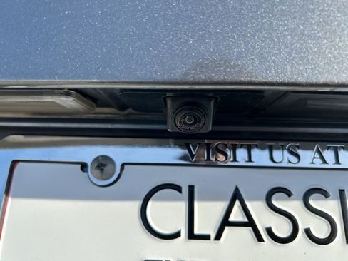 Used 2024 Nissan Altima 2.5 SV image 8