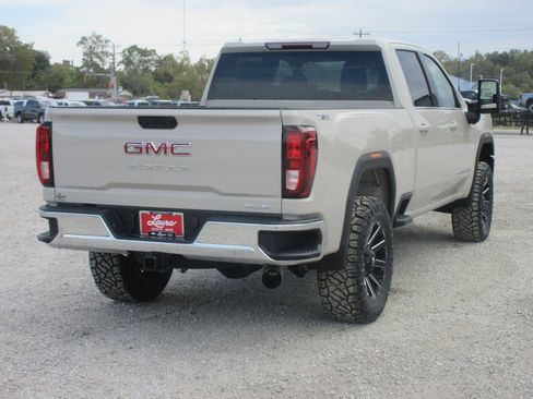 New 2026 GMC Sierra 2500 SLE w/ SLE Value Package; image 5