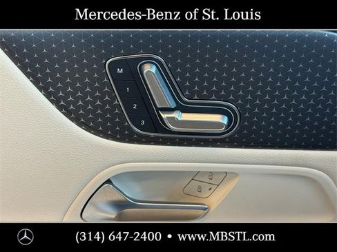 Certified 2025 Mercedes-Benz GLA 250 4MATIC image 24