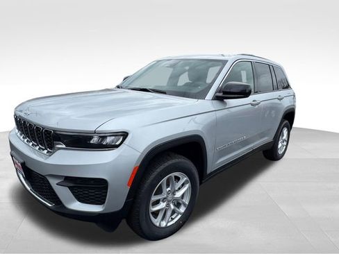 New 2025 Jeep Grand Cherokee Laredo X w/ Luxury Tech Group I AWD/4WD image 3