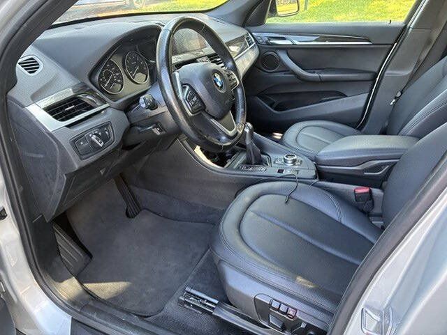Used 2018 BMW X1 xDrive28i AWD/4WD image 7
