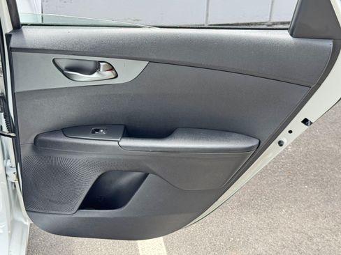 Used 2021 Kia Forte LXS FWD image 36